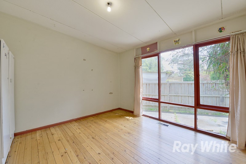 6 Loretto Avenue, Ferntree Gully, VIC 3156
