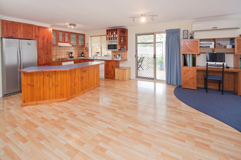 1 Lexton Drive, Langwarrin, VIC 3910