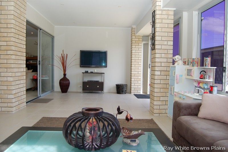 5 Burke Street, LOGAN VILLAGE QLD 4207