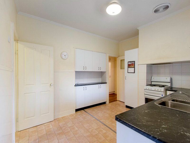 35 Parer Street, FRANKSTON, VIC 3199