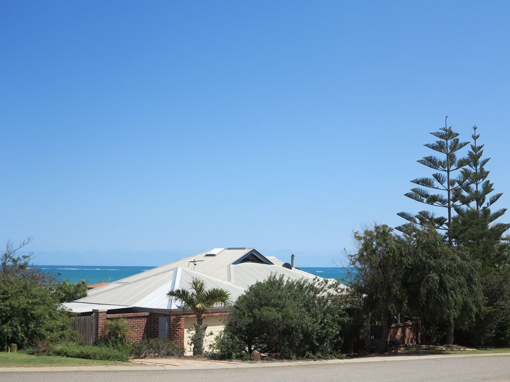 8 Panorama Heights, WANDINA, WA 6530