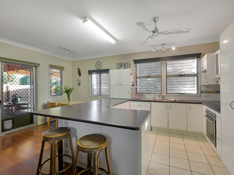 25 Invermore Street, Mount Gravatt East, QLD 4122