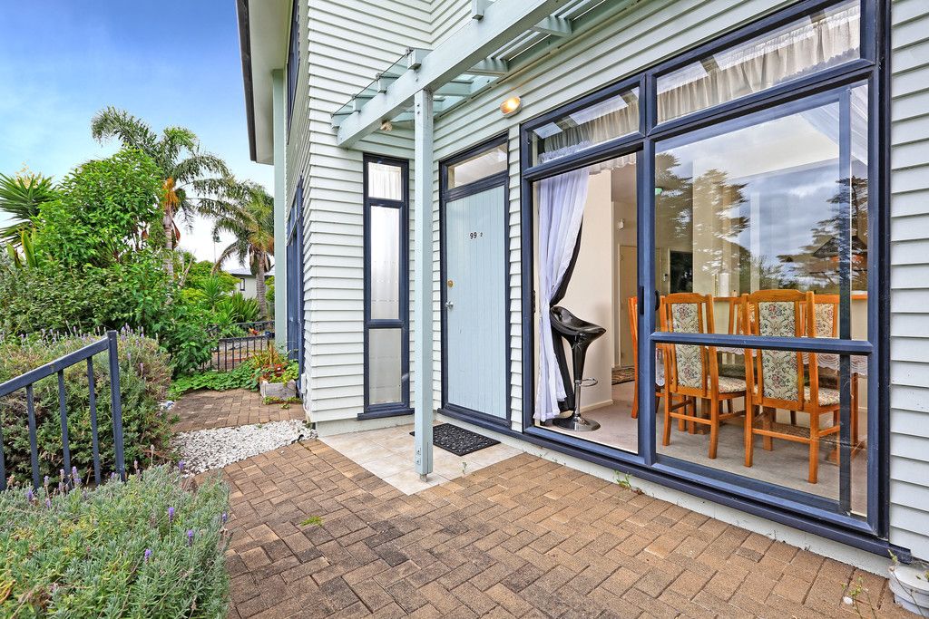 99/2 Armoy Drive, Dannemora, Manukau City