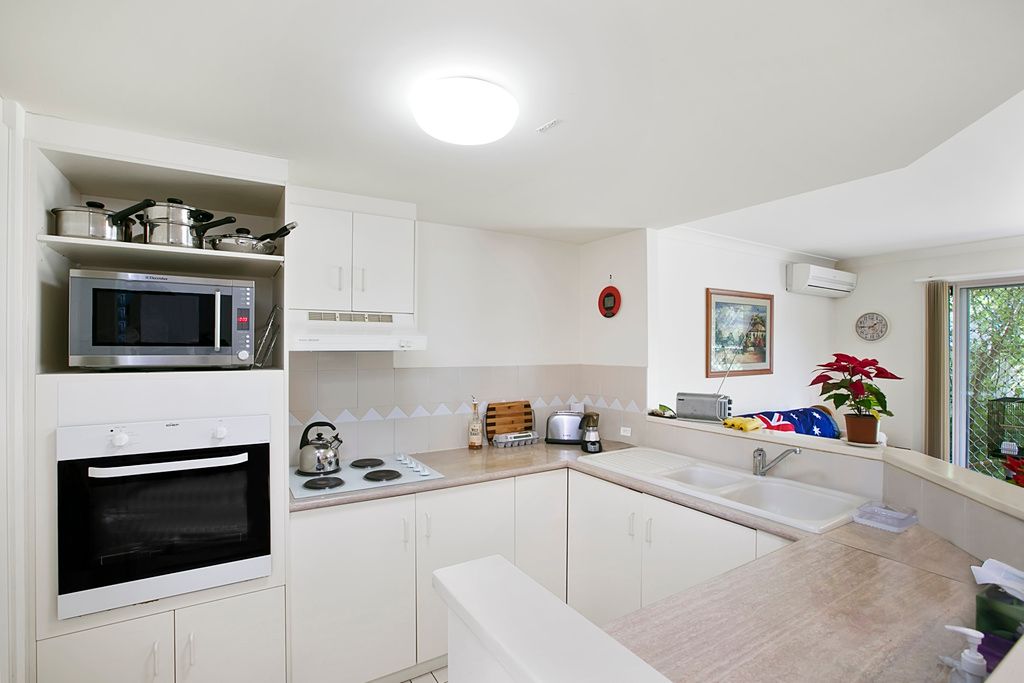 15/67-75 Brown Street, Labrador, QLD 4215
