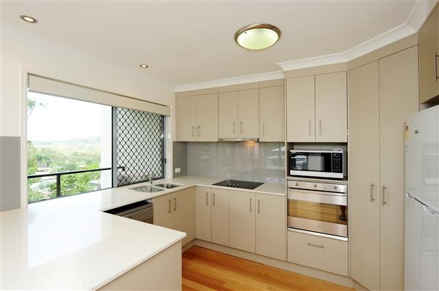 1/18 Cockatoo Drive, New Auckland, QLD 4680