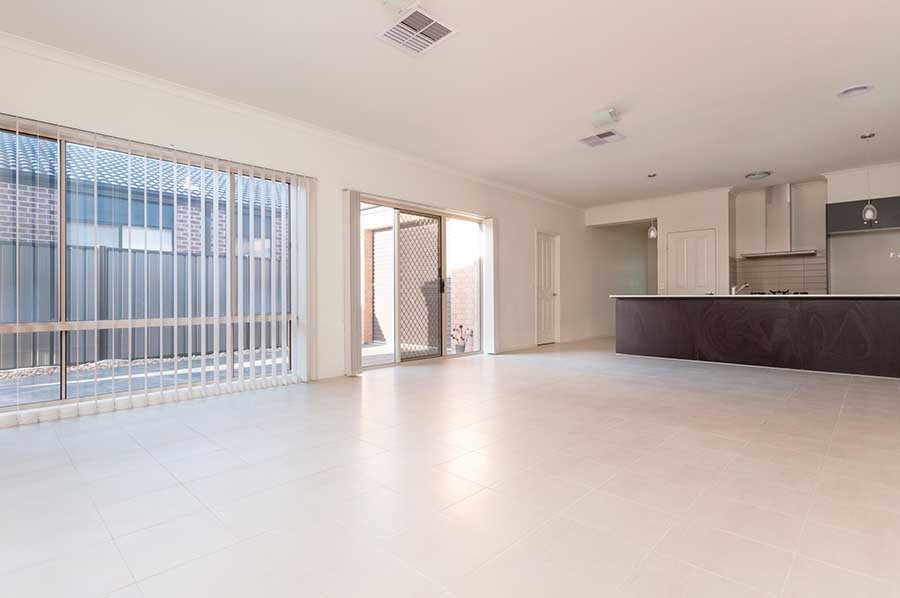 13 Falls Avenue, Craigieburn, VIC 3064