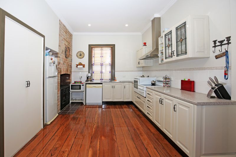 9 Tanang Street, BOMADERRY, NSW 2541