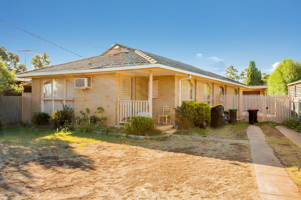 7 Lachlan Road, Melton South VIC 3338