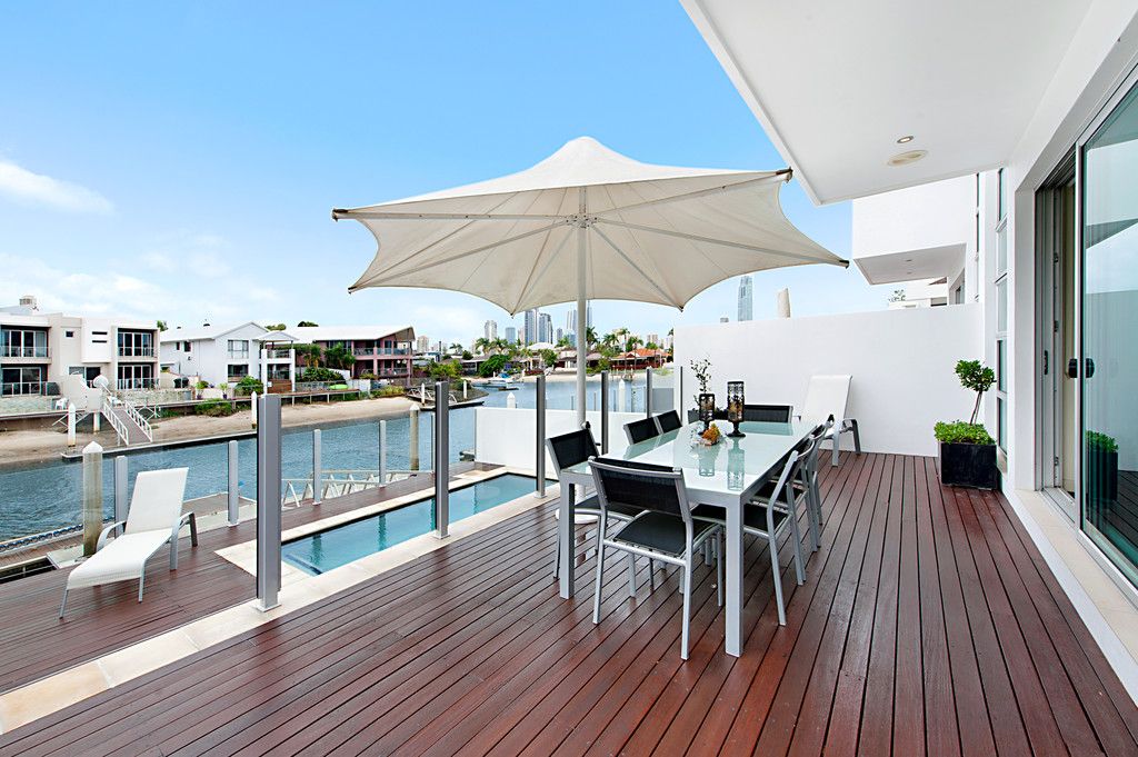 13 Vespa Crescent, Surfers Paradise QLD 4217