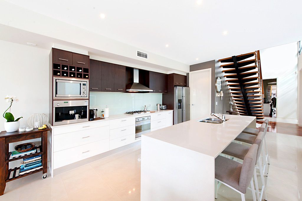 1/13 Vespa Crescent, Surfers Paradise, QLD 4217