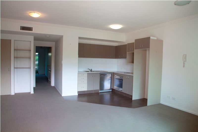 3/18-20 Rose Street, Southport, QLD 4215