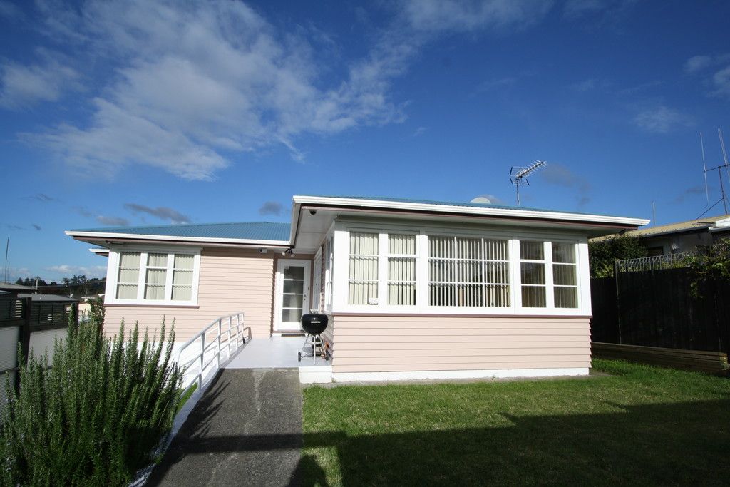 6 Lincoln Terrace, Greerton, Tauranga City