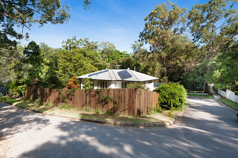 8 Emerson Street, Toowong, QLD 4066