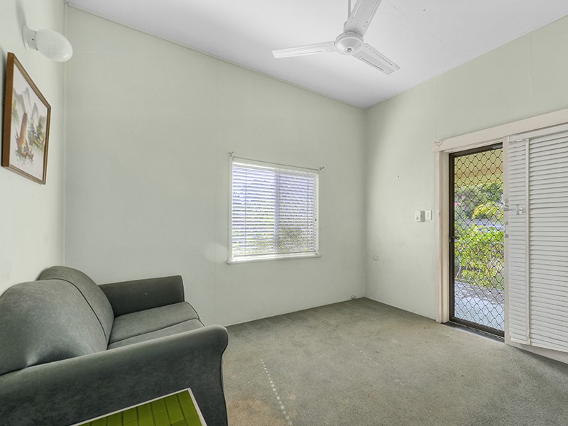 39 Longfellow Street, Norman Park, QLD 4170