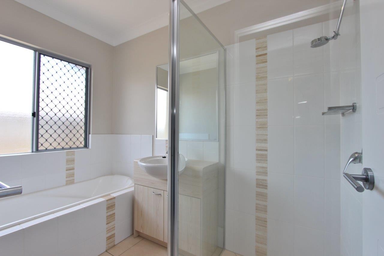 113 Roberts Drive, TRINITY BEACH, QLD 4879