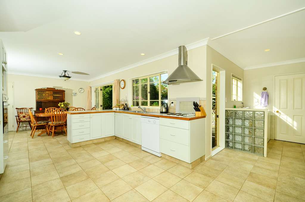 21 Buttercup Place photo 4