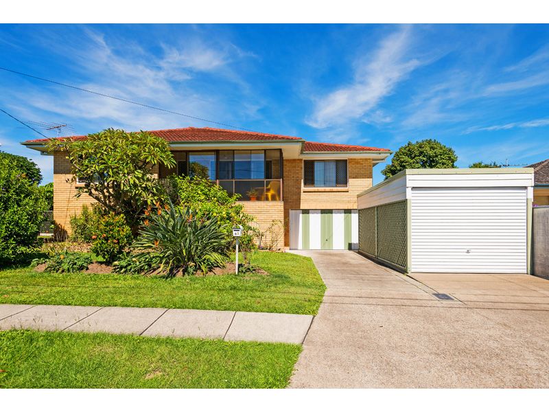 43 Aminya Street, Mansfield QLD 4122