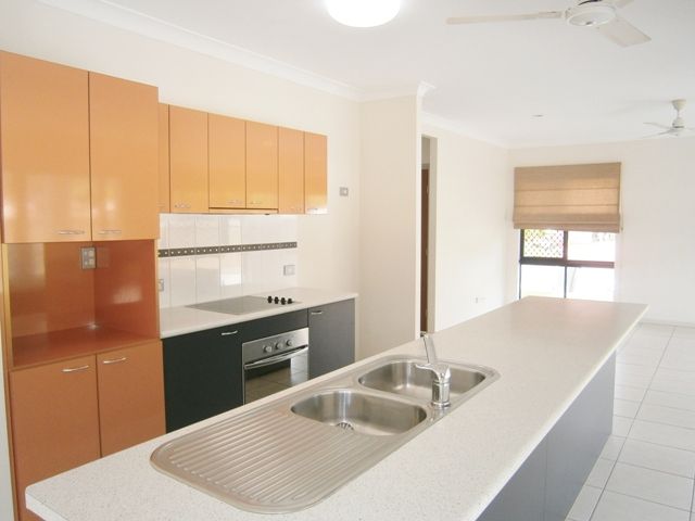 61 William Hickey Street, Redlynch, QLD 4870