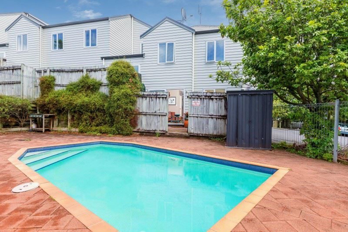 11/30 John Jennings Drive, Albany, North Shore City
