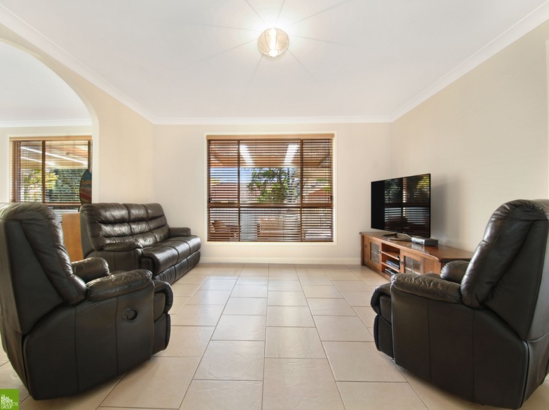 4 Harris Street, Albion Park, NSW 2527