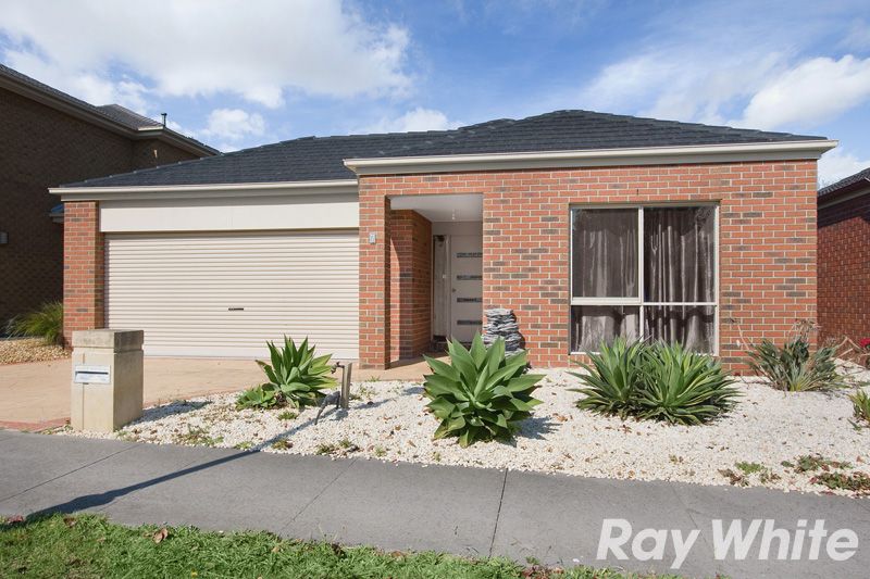 7 Joseph Banks Drive, Pakenham VIC 3810