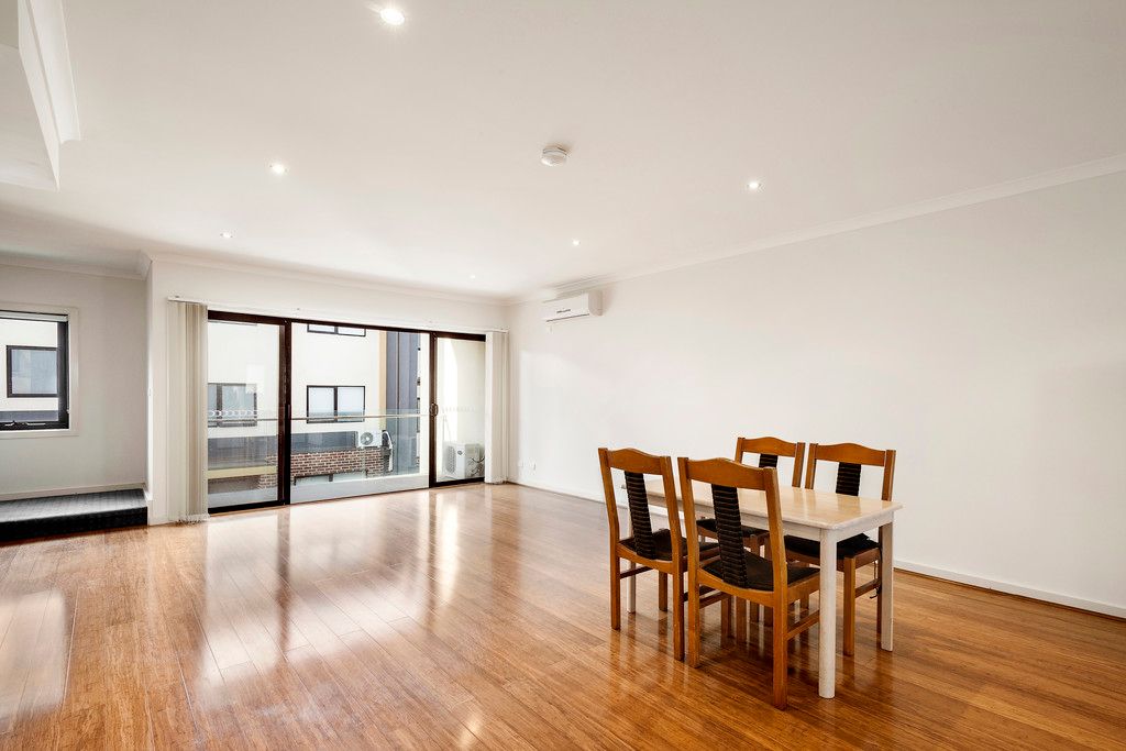 12/19-23 Hughes Street, Burwood, VIC 3125