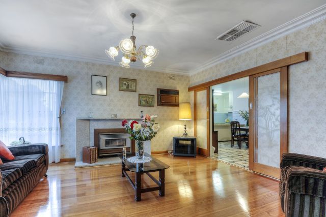 93 McFadzean Avenue, Reservoir, VIC 3073