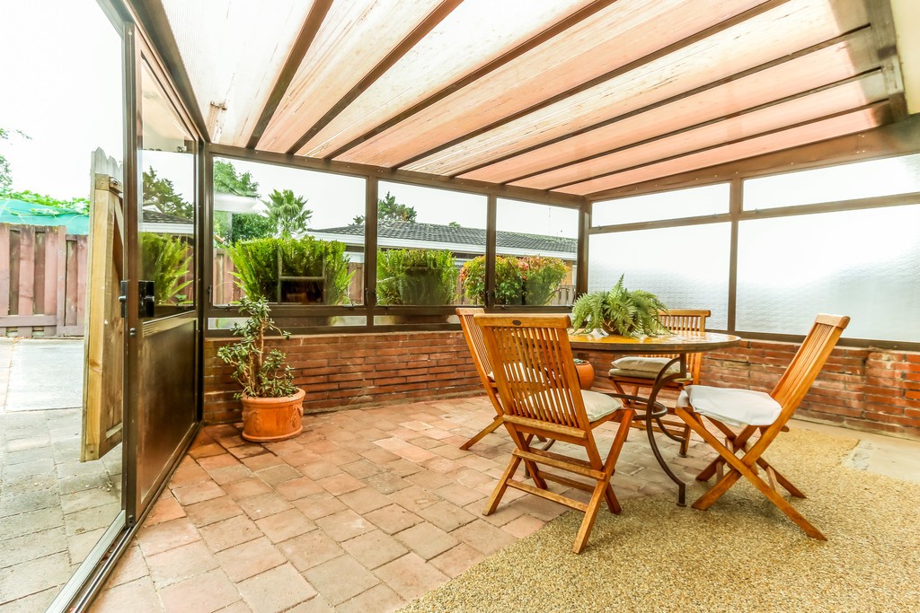 17b Liam Place, Half Moon Bay, Manukau City