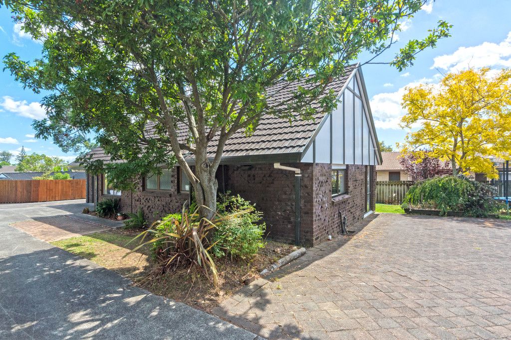 6a Lilian Place, Farm Cove, Manukau City