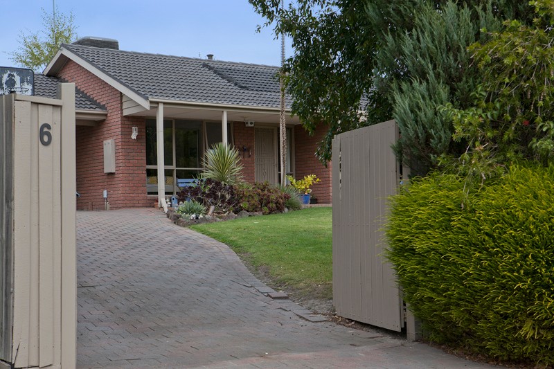 6 Banksia Court, Langwarrin, VIC 3910