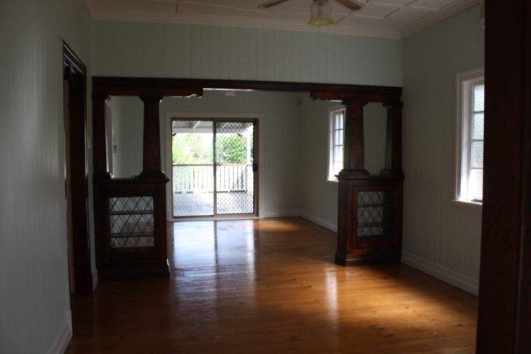 72 Pine Mountain Road, North Ipswich, QLD 4305