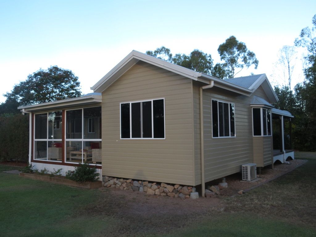 49 Slack Drive, Emerald, QLD 4720