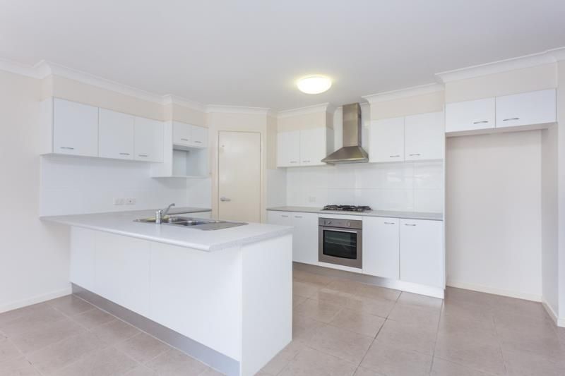 14 Highcliff Crescent, North Lakes, QLD 4509
