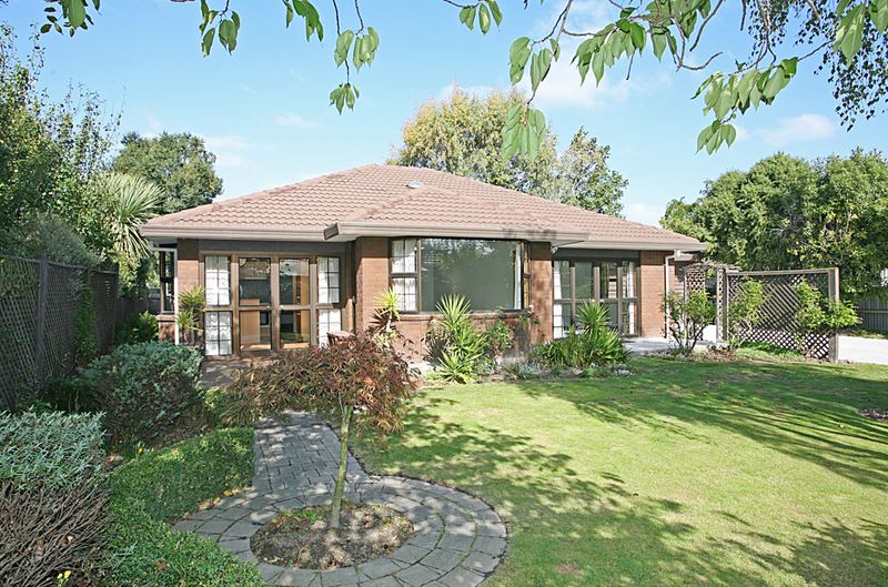 Sit back, Relax and Enjoy! - Beckenham