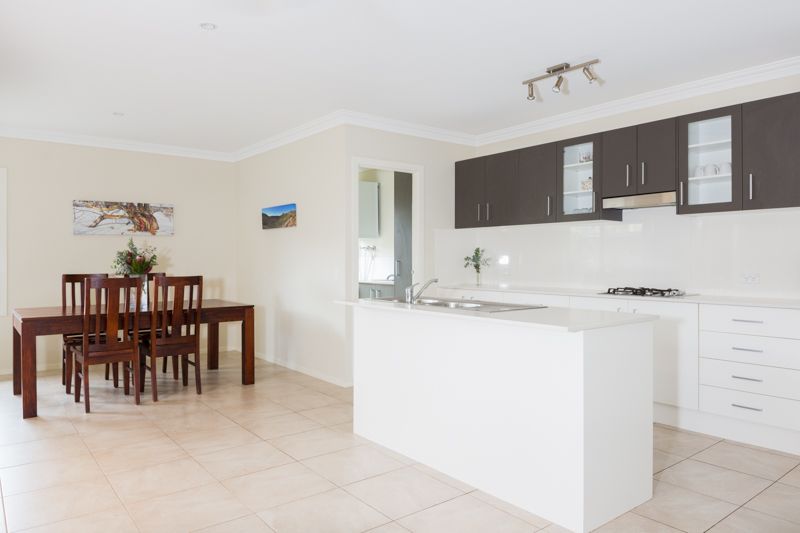 64 Whittaker Street, Flinders, NSW 2529