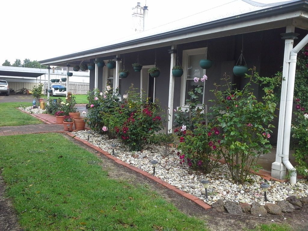 24 Martin Street, Penshurst VIC 3289