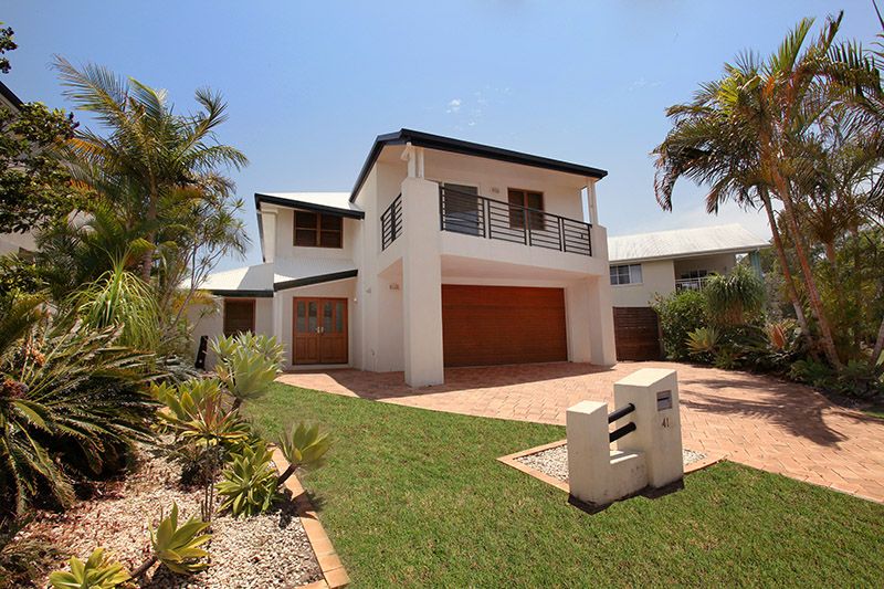 41 Lake View Drive, Twin Waters, QLD 4564