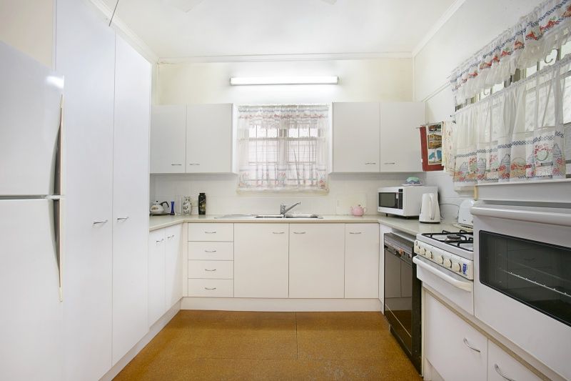 92 Verney Road West, Graceville, QLD 4075