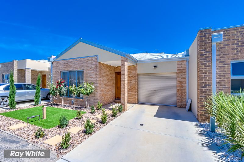 5/12 Cheviot Drive, Truganina, VIC 3029