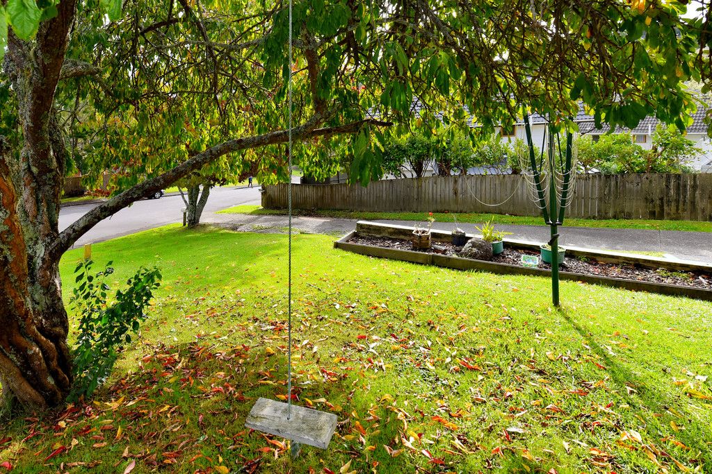 1/4 Eugen Place, Glenfield, North Shore City