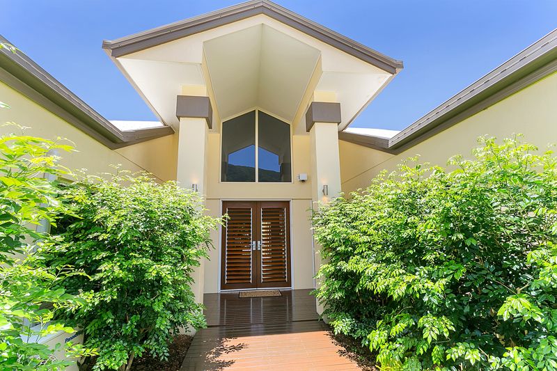 18 Trivia Street, Palm Cove, QLD 4879