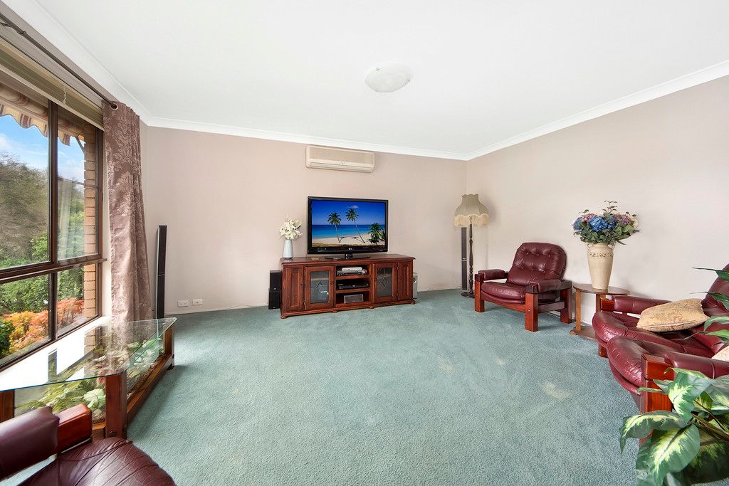 25 Brushwood Drive, Alfords Point, NSW 2234