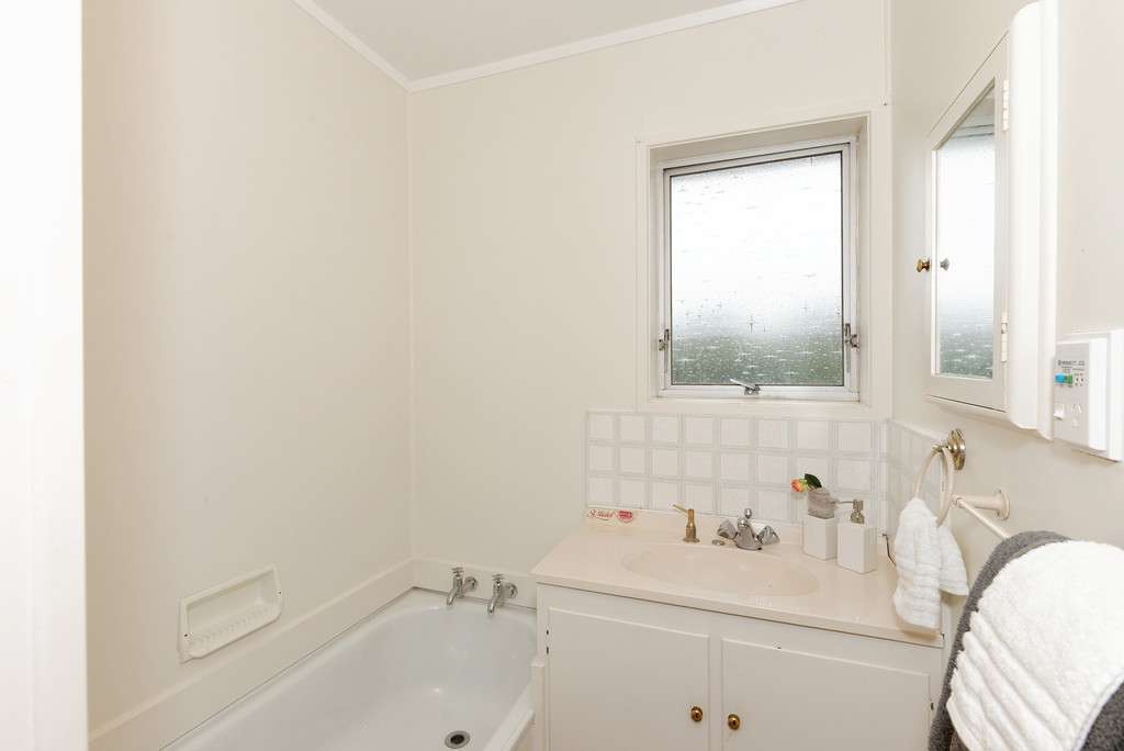 2/1 Kingsford Road photo 8