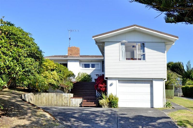 107 Bond Crescent, Forrest Hill, North Shore City