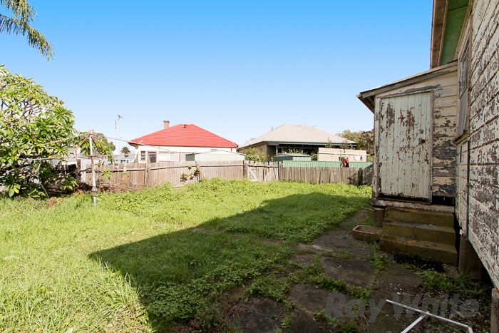 21 Braye Street, Mayfield, NSW 2304