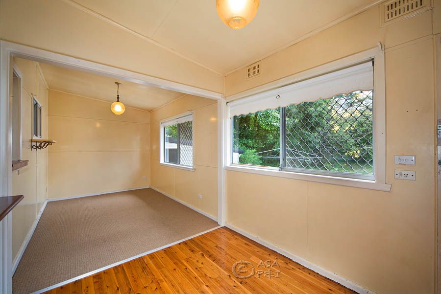 12 Chelmsford Avenue, Blackheath, NSW 2785