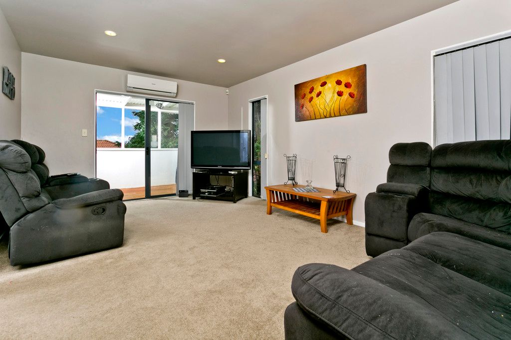 16B Sunset Road, Unsworth Heights, North Shore City