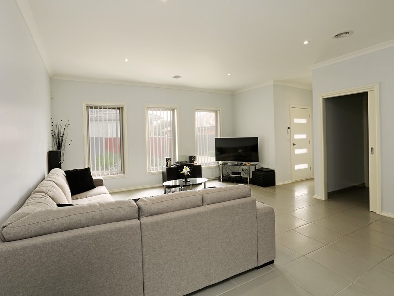 2/17 Curtin Street, Bell Park, VIC 3215