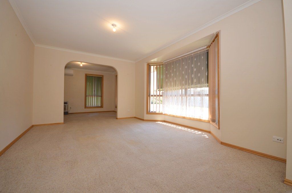 2/17 Yarrowee Street, SEBASTOPOL, VIC 3356