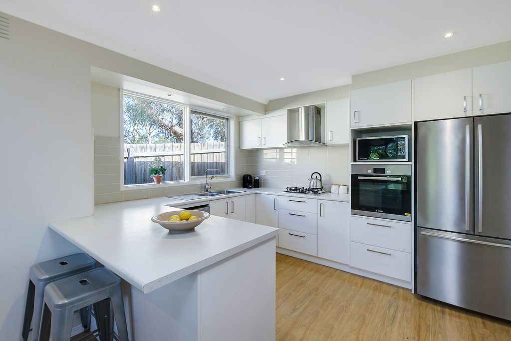 19 Coolaroo Avenue, Hurstbridge, VIC 3099